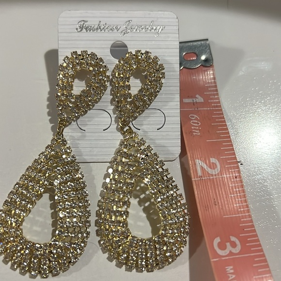 Super sparkly double teardrop, crystal  embellished post style earrings new - Picture 5 of 5